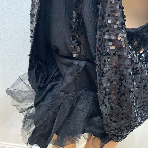 Arden B Size 4 Black Sequin Scoop Neck  Short Sleeve V Back Netting Mini Dress - Picture 12 of 13